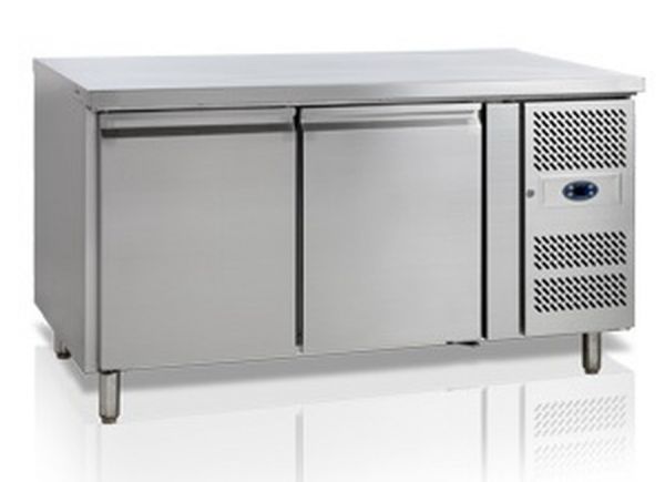 Холодильный стол Tefcold BK210